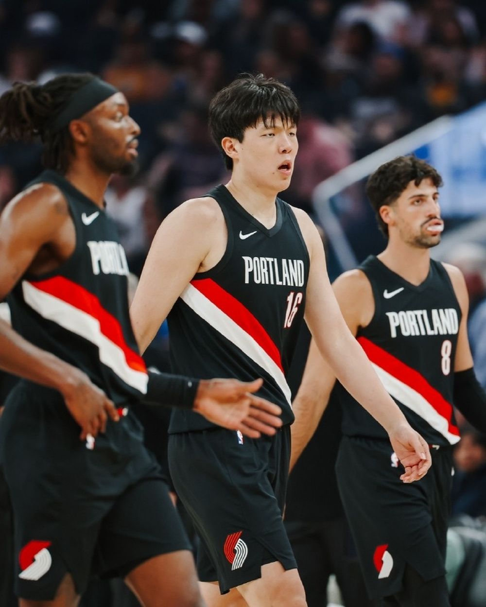 NBA常规赛赛前走向成谜；亚特兰大调整名单；话题不断；赛程密集仍需轮换的简单介绍