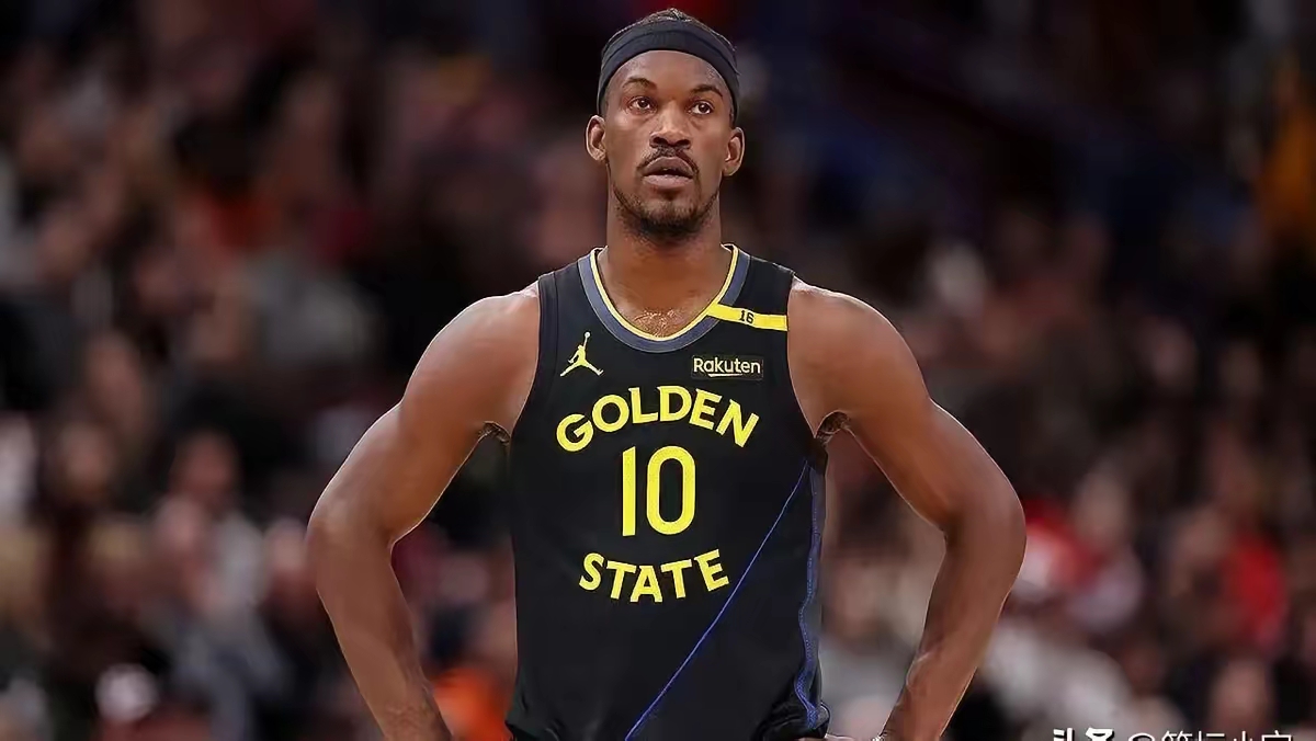 包含赛前NBA季后赛传出新动向，勒沃库森调整名单，管理层表态——压力陡增，更衣室氛围转暖的词条